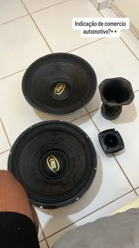2 fones de 15 da Eros acompanhado de uma corneta/Twitch Excelente estado