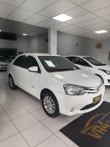 Toyota Etios XLS Sedan 1.5 Flex 16V 4P Mec. 2015
