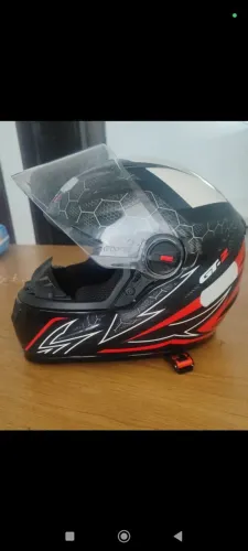 Capacete fw3 original 180,00