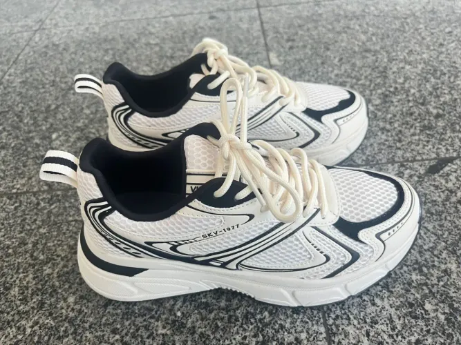 Tenis