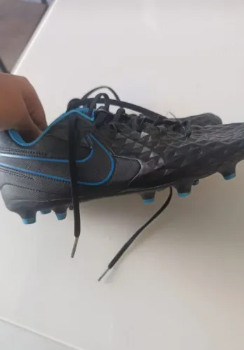 Chuteira Nike Tiempo Legend 8