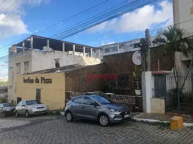 Casa Comercial para Venda no Rio Vermelho