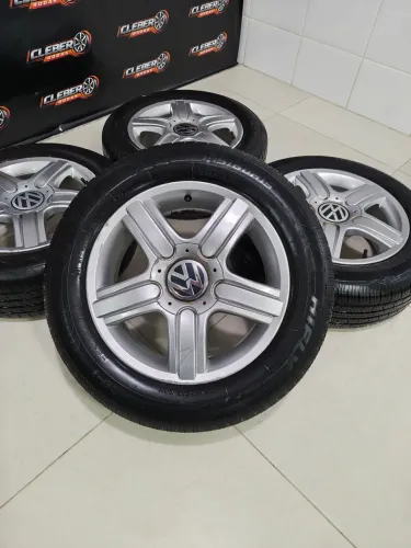 Rodas 15 vw SpaceFox com Pneus <br>
