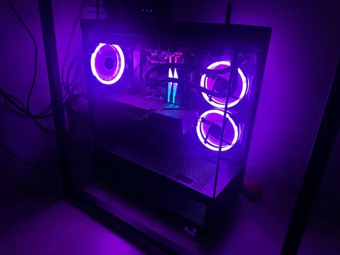 Pc gamer ryzen 7 7700x + rx7600 + 32gb ram ddr5