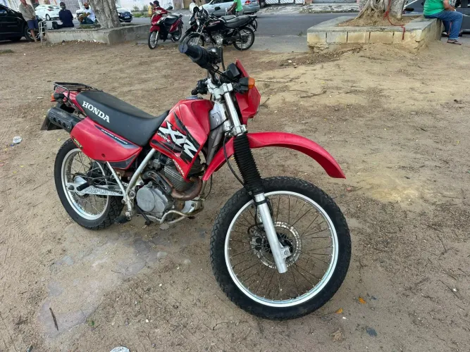 Xr 200 de leilão 