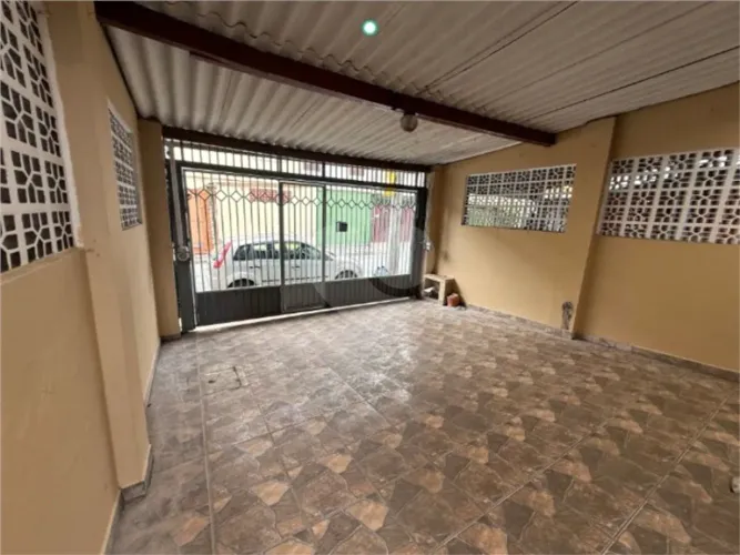 OPORTUNIDADE NO JARDIM BONFIGLIOLI - SOBRADO COM QUINTAL E PASSAGEM LATERAL