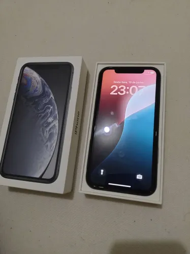 iPhone xr semi novo 
