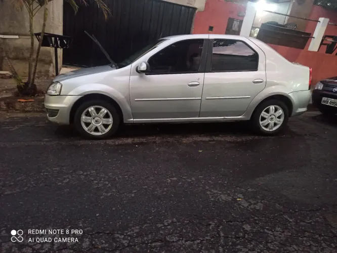 Renault Logan Expression Hi-flex 1.6 8V 4P 2013