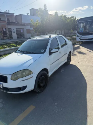 Fiat Siena Tetrafuel 1.4 MPI Fire Flex 8V 4P 2010