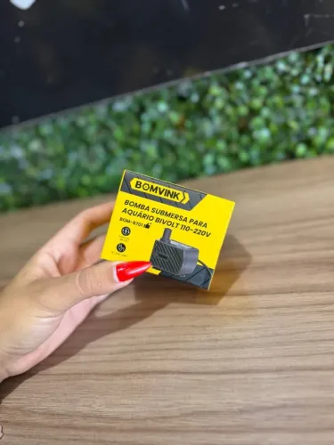 Bomba Submersa para Aquário Bivolt 110-220V BOM-8701 BOMVINK