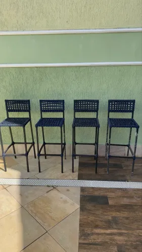 BANQUETAS MODERNAS EM CORDA NÁUTICA