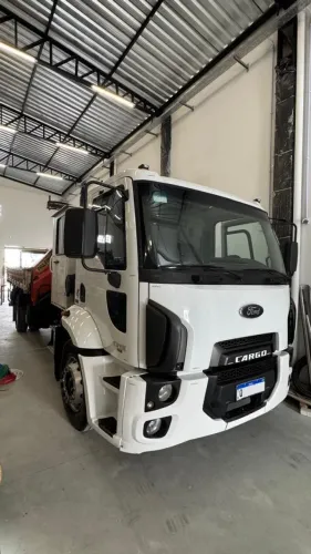 Caminhão Munck FORD/CARGO 1719 S