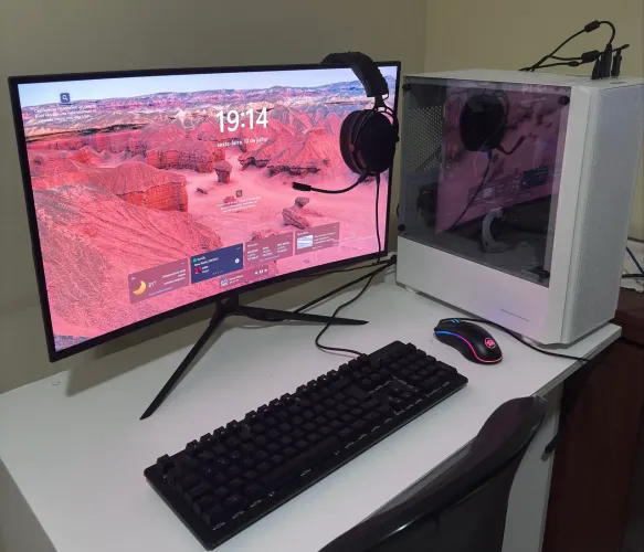 PC Gamer - RTX2060 SUPER/ i5 10400 / 16gb ram/ + MONITOR