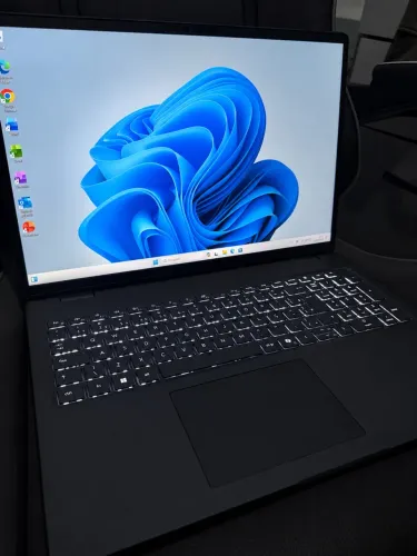 Notebook Dell Pro 16 i5 13th gen
