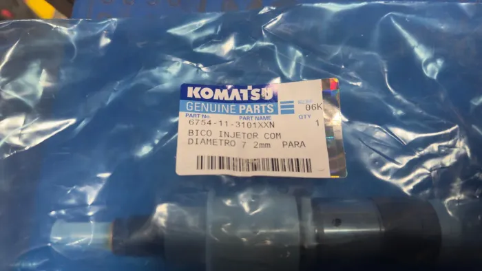 BICO INJETOR COMMON RAIL GENUÍNO KOMATSU ? NOVO NA EMBALAGEM