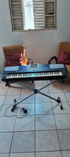 Vende-se ou troca teclado korg pa 500