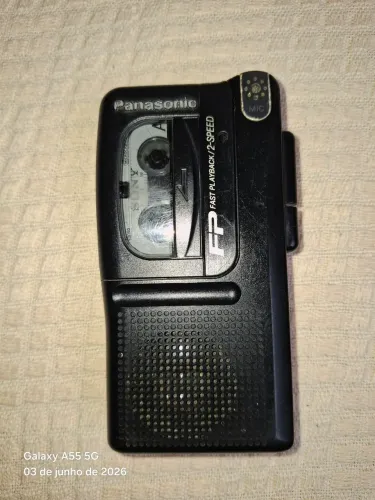 Microgravador Panasonic RN-202 funcionando