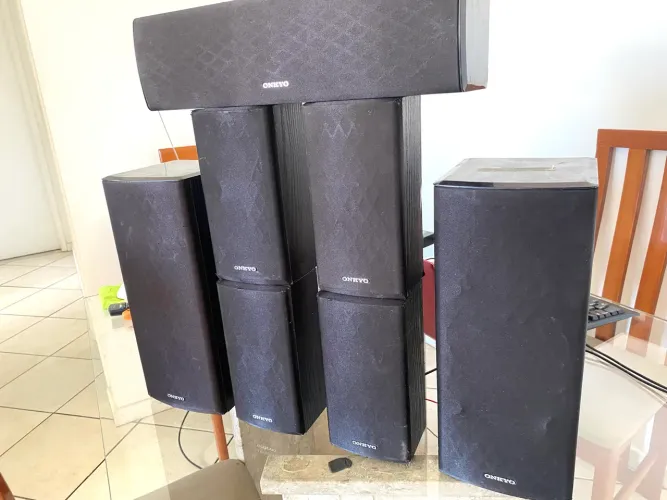 7 Caixa para Home Theeter Onkyo Aceito cartão 