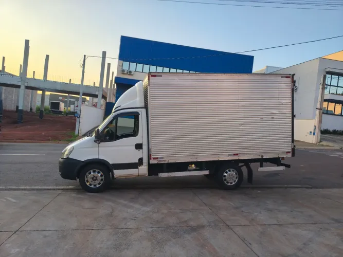 Iveco Daily Chassi 35s14 3.0 16V Diesel Mec. (e5) 2017