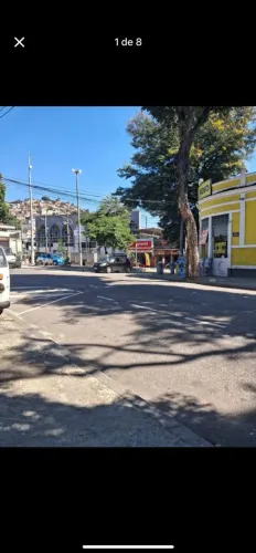 Loja grande, com kitnet no segundo andar