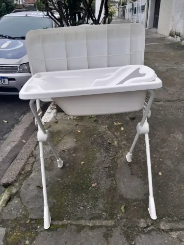 BANHEIRA COM TROCADOR
