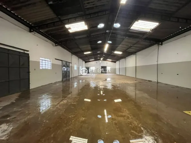 Galpão para alugar em Americana, São Manoel, com 700 m²