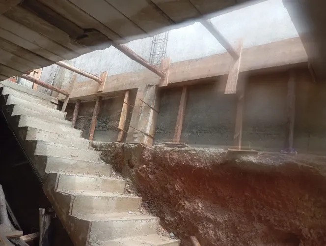 FAÇA SUA OBRA COMIGO !