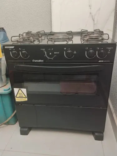 Fogão 5 bocas 350,00