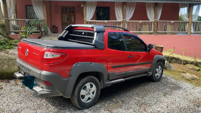 Fiat Strada Adventure1.8/ 1.8 Locker Flex CD 2015