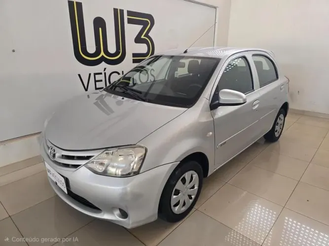 Toyota Etios X 1.3 Flex 16V 5P Mec. 2014