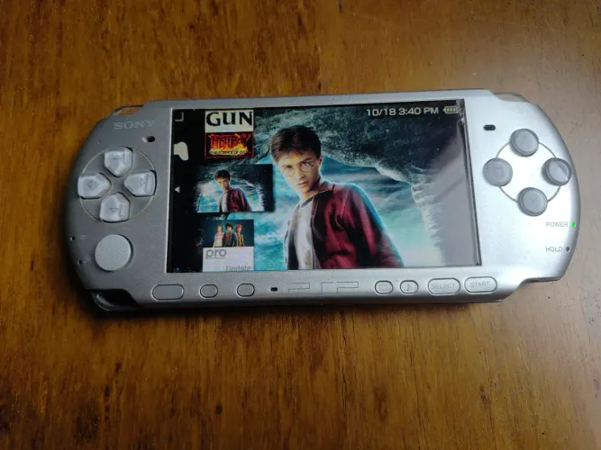 Sony PSP 3000 Mystic Silver - Desbloqueado + Jogos