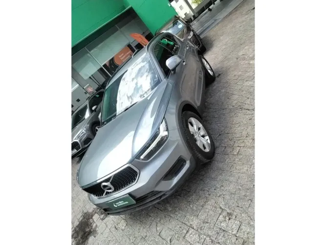 Volvo XC40 T-4 2.0 190cv FWD 2019