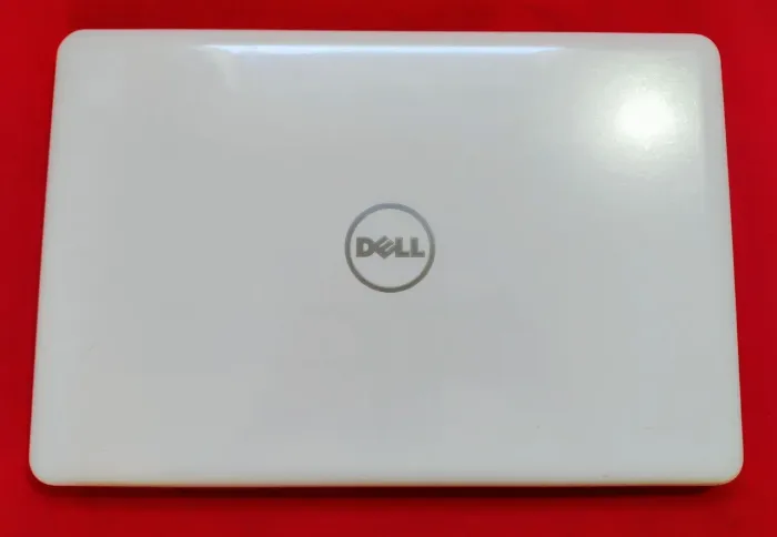 POTENTE Notebook i7 7°Ger. *C/VÍDEO DEDICADO*