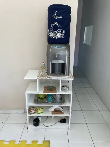 Vendo bebedouro + bancada 