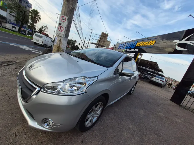 Peugeot 208 Allure 1.5 Flex 8V 5P 2015