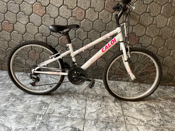     Bicicleta Caloi Ceci Aro 24 Feminina Branca Com Marchas 