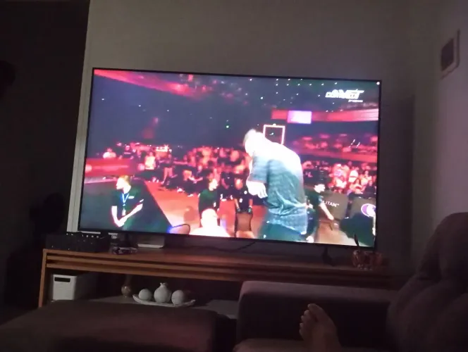 Vendendo tv smat 68 polegadas marcar Samsung noivinha 4 anos de garantia