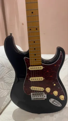 Guitarra tagima tg530
