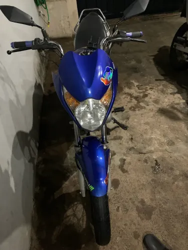  Vendo moto titan 150 