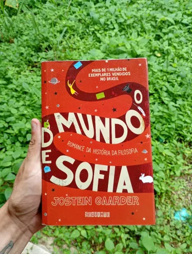 Livro o mundo de Sofía + O diário de Anne Frank