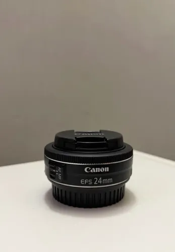 Canon EF-S 24mm f/2.8 STM