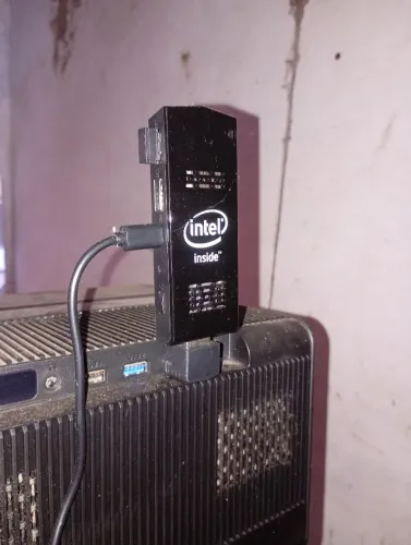 PC POCKET (Computador de bolso)