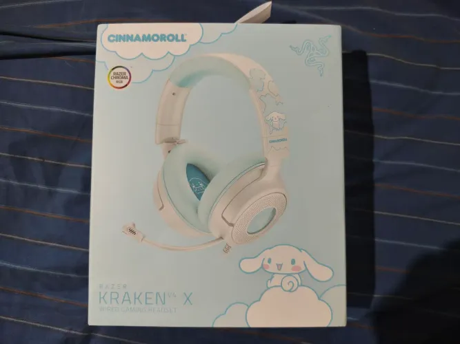 Razer Kraken V4 X Cinnamoroll Edition
