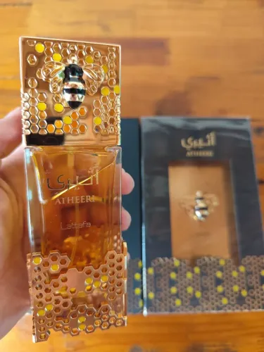 Perfume árabe feminino lataffa atheeri abelhinha 