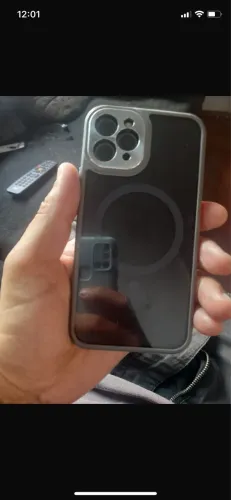 iPhone 11 Pro nunca foi aberto