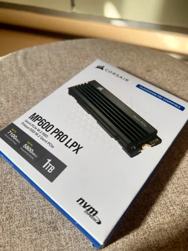 SSD Corsair MP600 PRO LPX 1TB M.2 NVMe com Dissipador para PS5