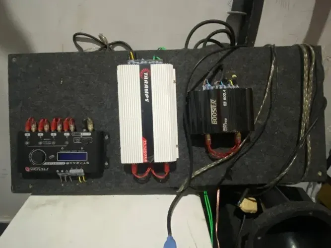 CONJUNTO DE SOM AUTOMOTIVO
