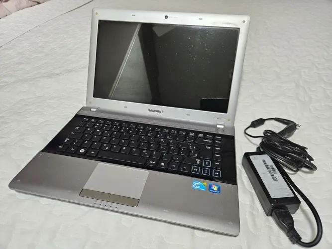 Notebook Samsung I3 funcionando