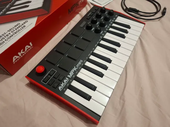 Akai Professional MPK Mini MK3