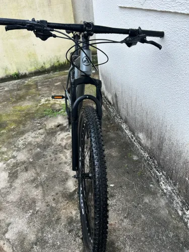 Bike Absolute Nero 5 Aro 29 - Freio hidráulico
